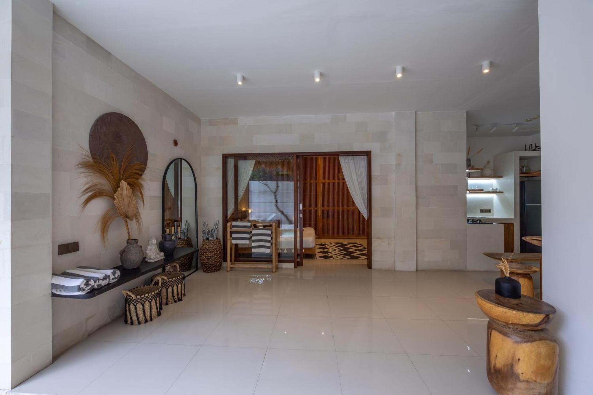 Turan Casa Auri Seminyak Βίλα Εξωτερικό φωτογραφία