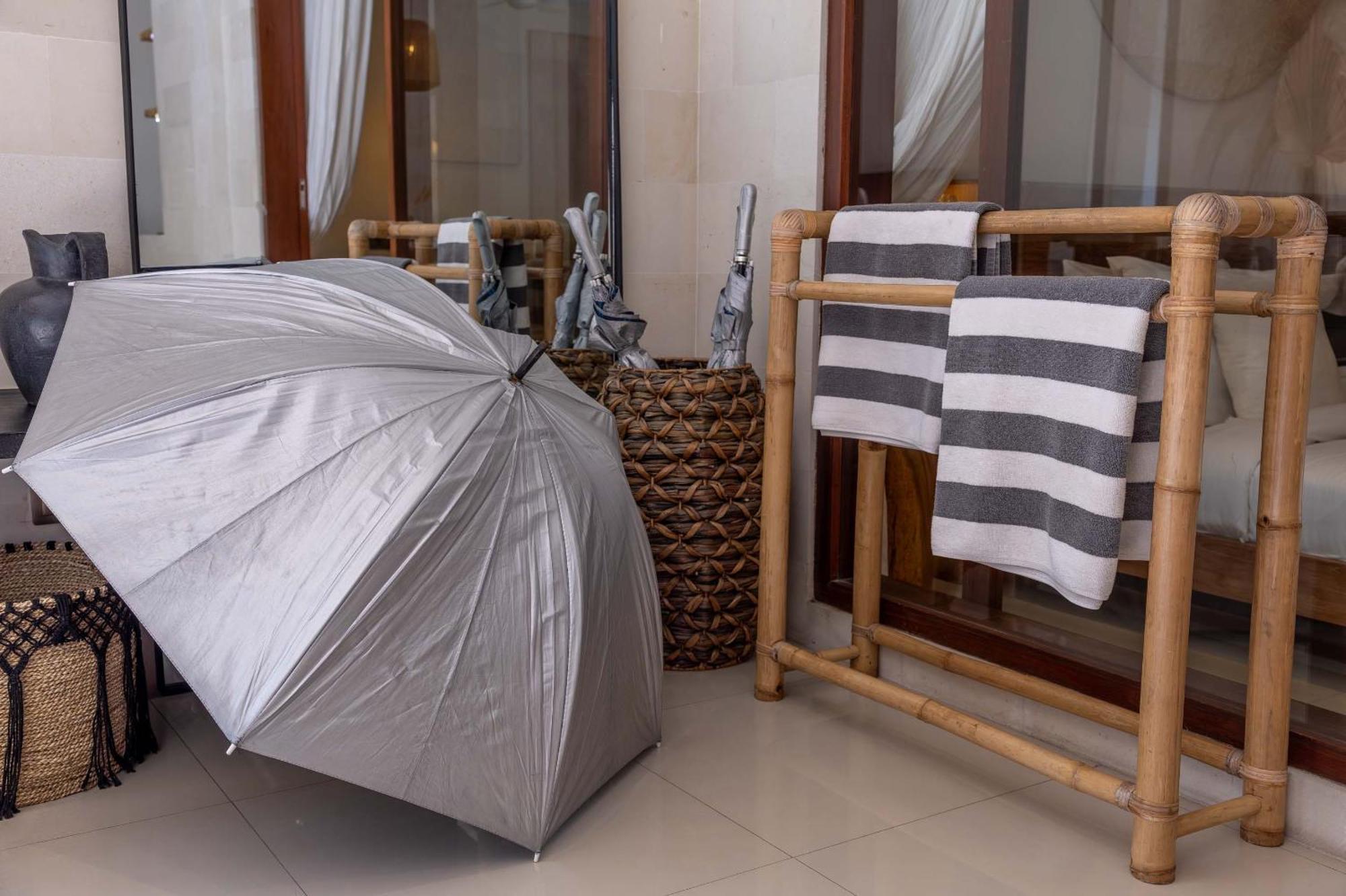 Turan Casa Auri Seminyak Βίλα Εξωτερικό φωτογραφία